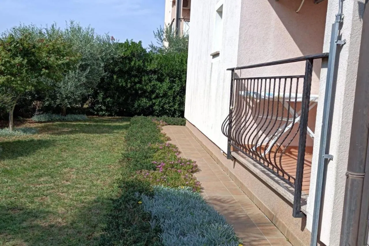 Apartment Fiorita For 4 Persons Porec Close The Beach 0*,